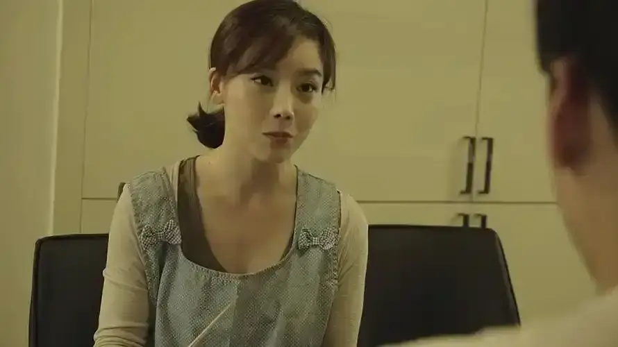 《妈妈的职业》全季1080P高清无删减在线看_免费中字完整版流畅播放_夸克迅雷网盘资源一键转存——职场母亲在家庭与事业间，现代女性的生存博弈