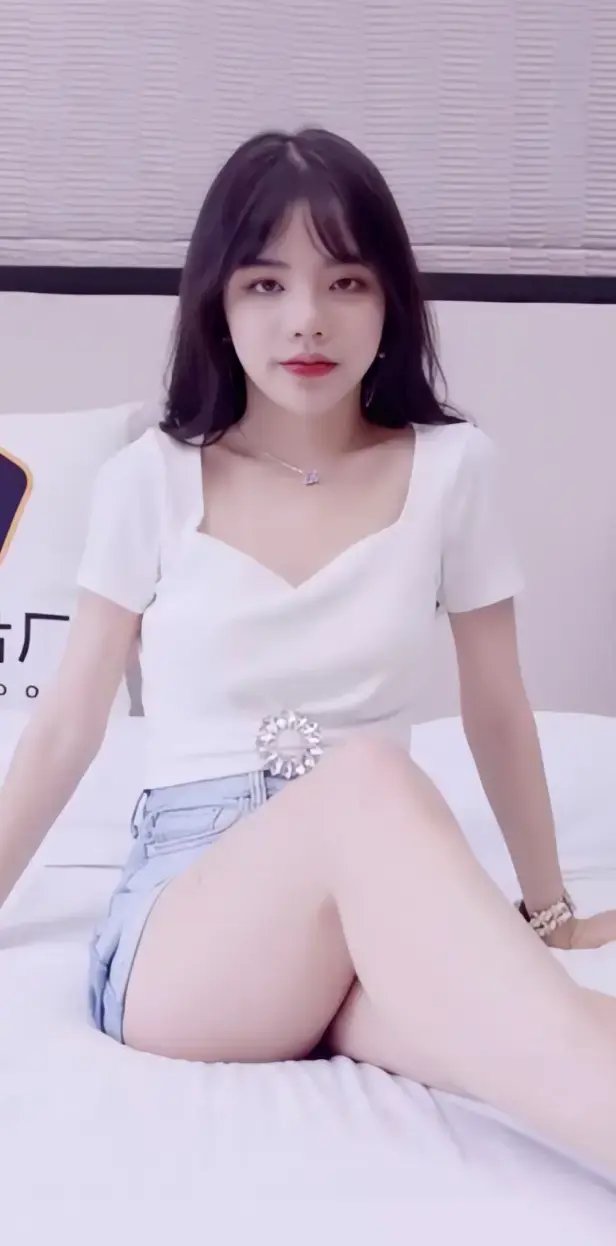 《潘甜甜三部曲》超清蓝光免费在线观看_《潘甜甜封神全集》迅雷资源持续有效：记录少女心路蜕变的暗黑影像诗-潘甜甜三部曲凭啥被全网疯抢？