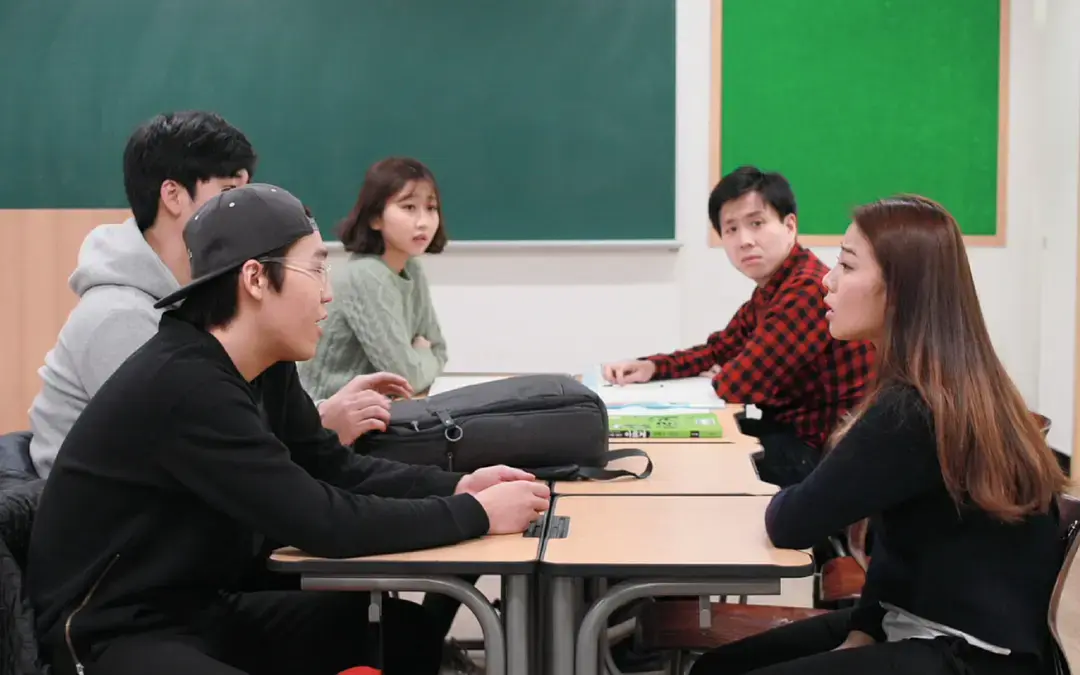 韩国电影《成人学院》未删减版4K超高清在线观看_伦理片《成人学院》全季资源免费获取-2026电影夸克迅雷百度网盘资源下载