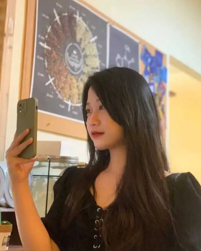 《杨家馅饼老板娘辛能能》家庭风波双人大战在线观看