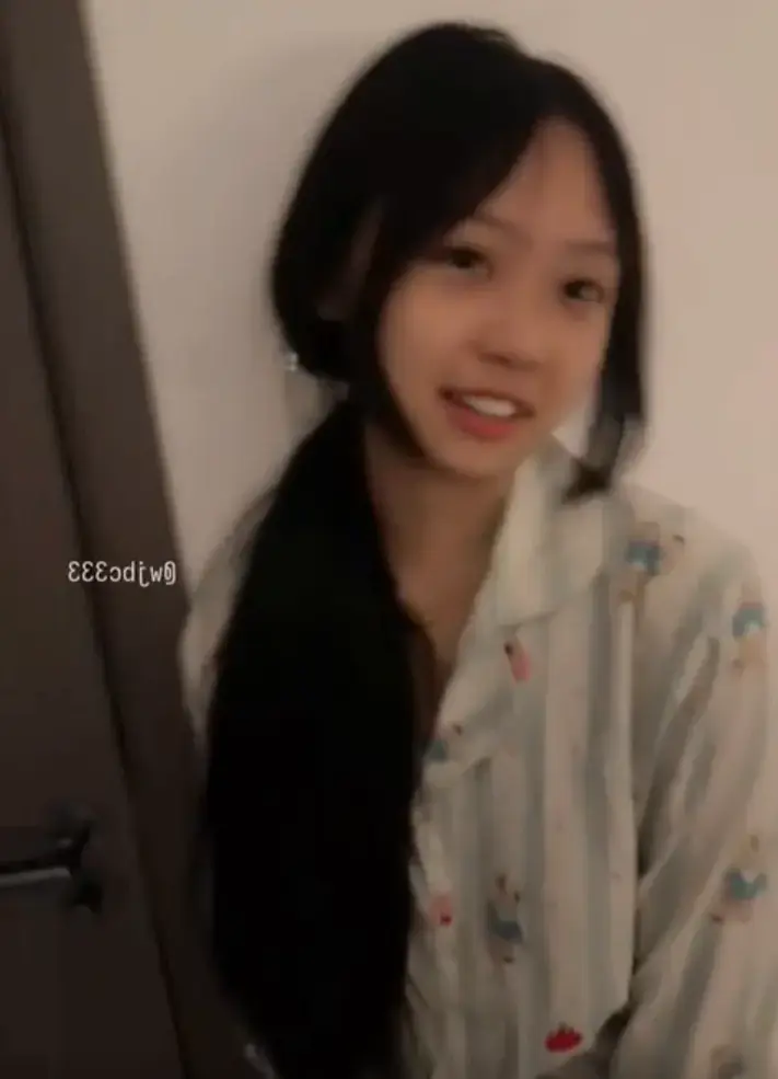 《湿妹刚满18岁》蓝光画质流畅播放_免费在线看全集_无广告纯净体验-人人影视-湿妹事件究竟隐藏着什么秘密？