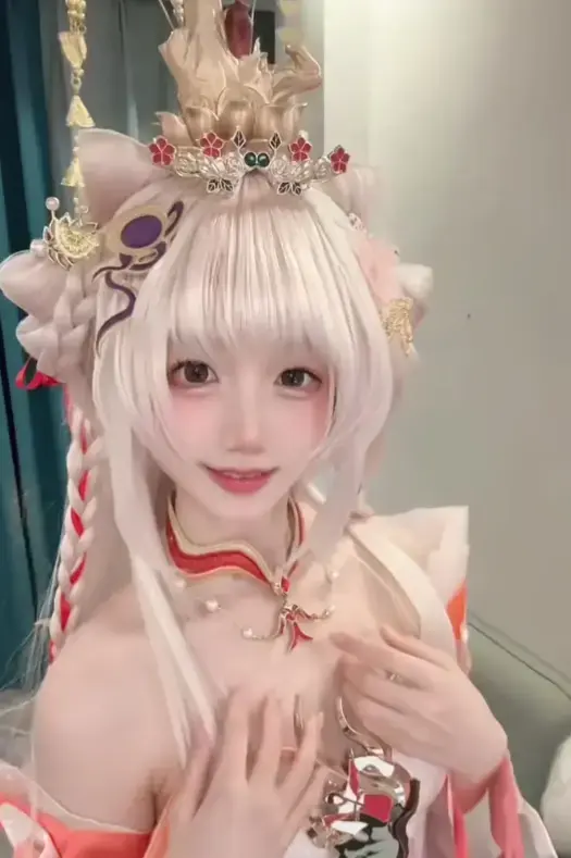 《季雨西施cos》未删减高清合集，中文配音超棒，这版国风修复堪称一绝！季雨西施cos免费在线看，西施还原度太牛了！