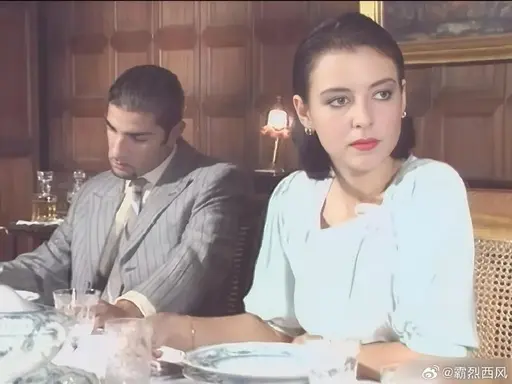 《大象女王1997》意大利原版电影高清完整版，8K无删减中字全集免费在线看，赛仑修复版1080P体验-大象女王1997不容错过-