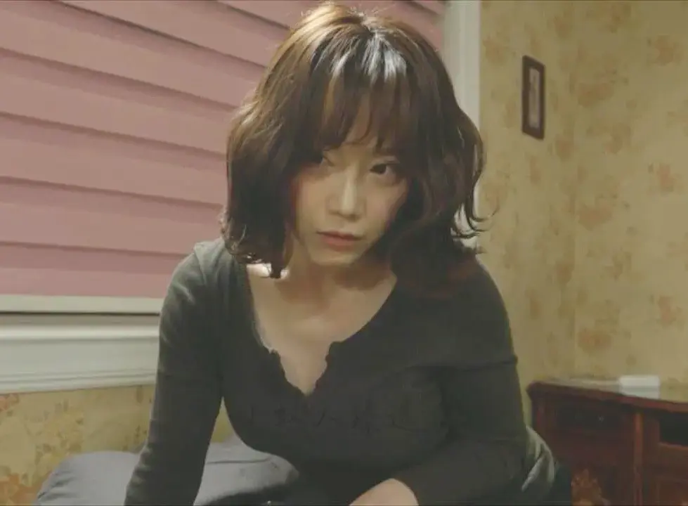 免费在线看《妈妈的朋友 2》全季 - 1080P高清画质，孤独少年邂逅温柔阿姨，情感火花一触即发！